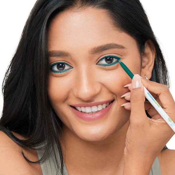 Green Kajal Pencil for 11Hour Long Stay Mamaearth