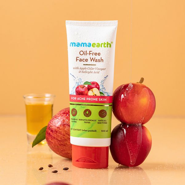 mamaearth oil free face wash