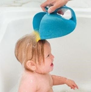 Mamaearth deeply nourishing body wash for babies