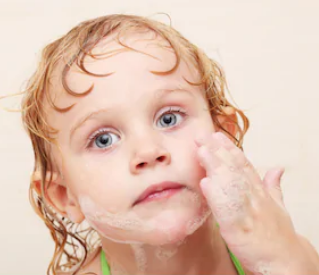 Baby foaming face wash for Soothes Skin 