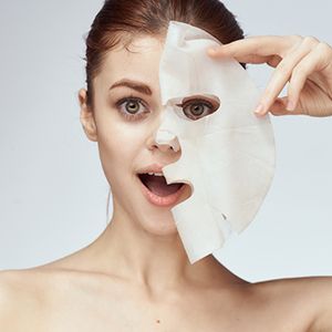 Hyaluronic Bamboo Sheet Mask Hydrates Skin
