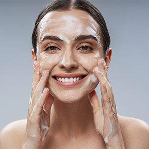 Aqua Glow Skin Refreshing Combo Gently Cleanses & Offers Glow