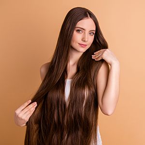 Tea Tree Hair Oil reduces dandruff